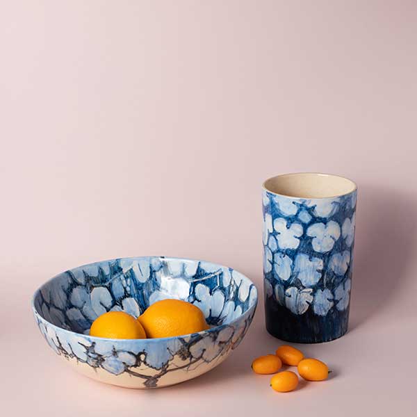 Deep serving bowl and vase